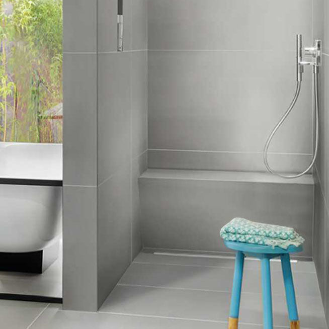 Banquette wedi Sanoasa 2, front incliné, pente vers l’avant